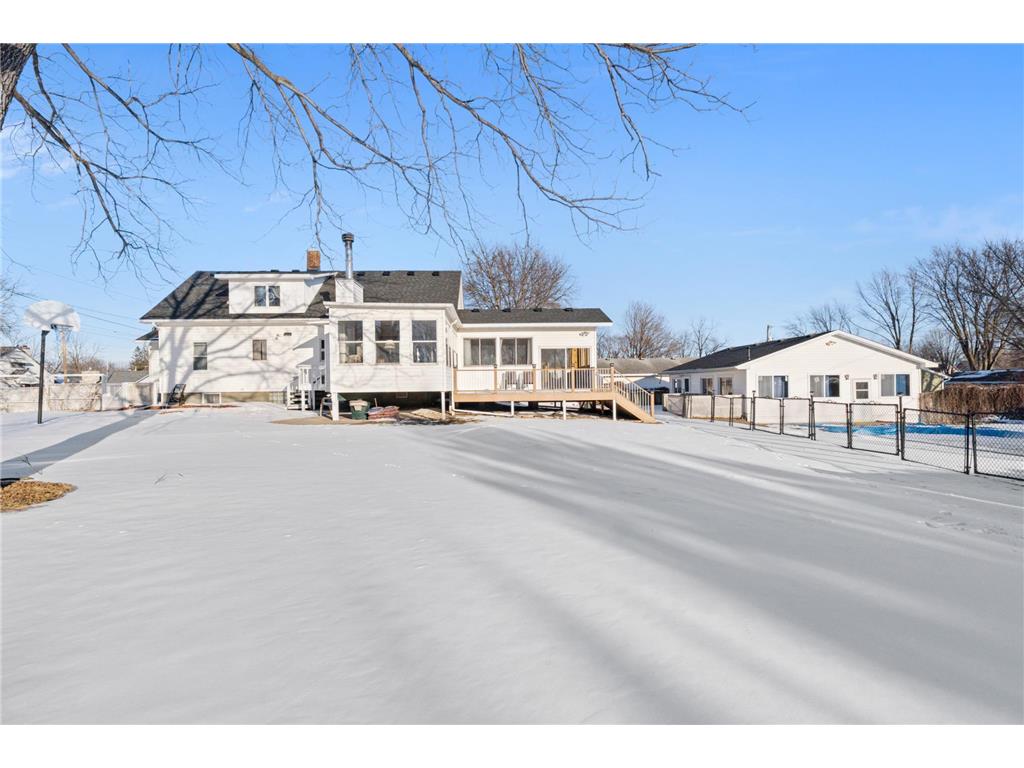 508 Oak Avenue SW Montgomery MN 56069 7025767 image2