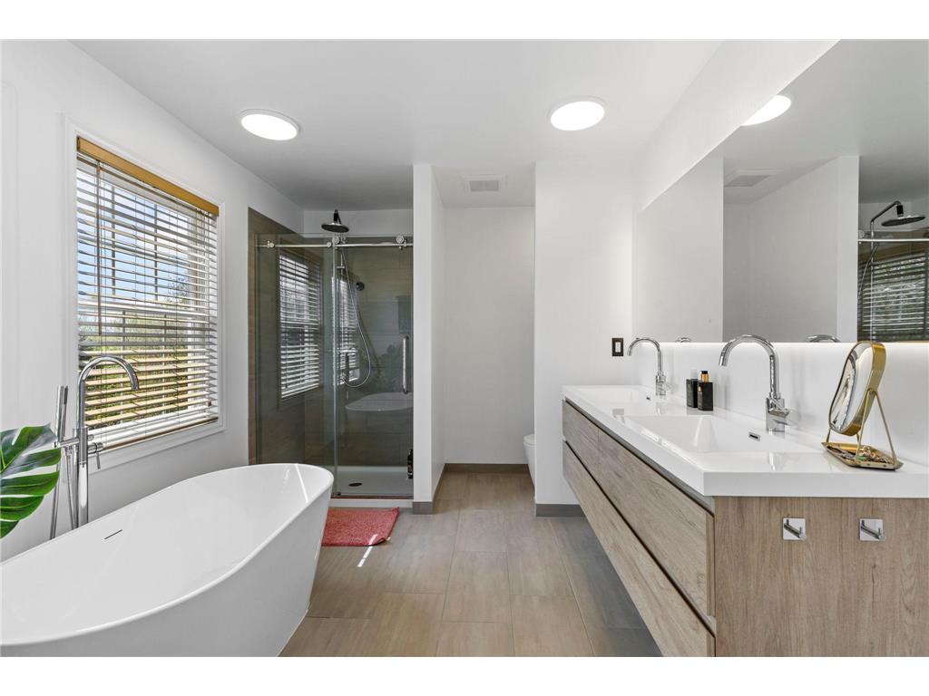 508 Severn Way Eagan MN 55123 7037455 image26