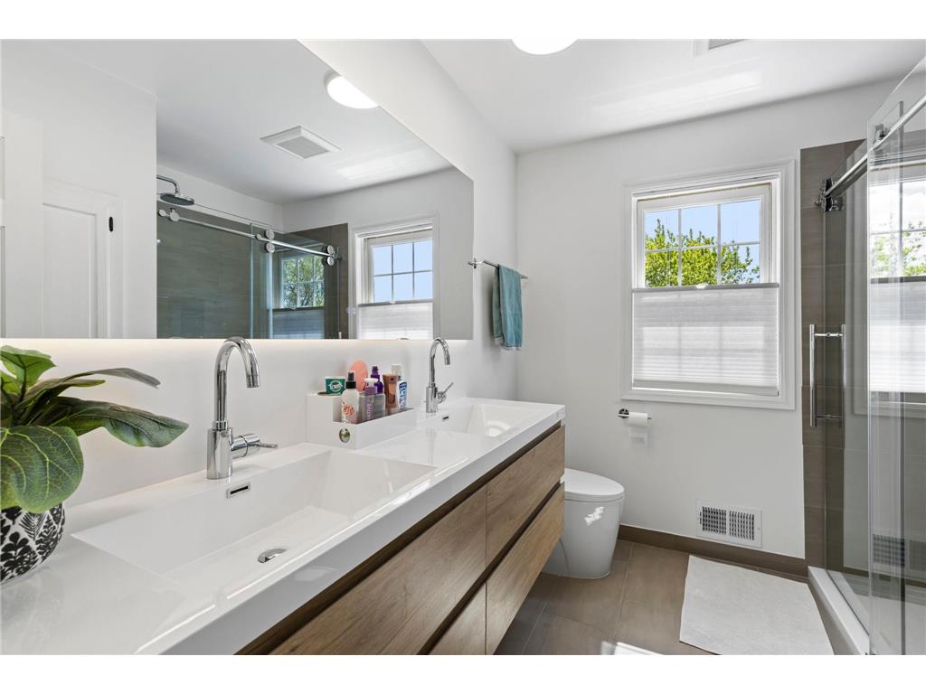 508 Severn Way Eagan MN 55123 7037455 image34