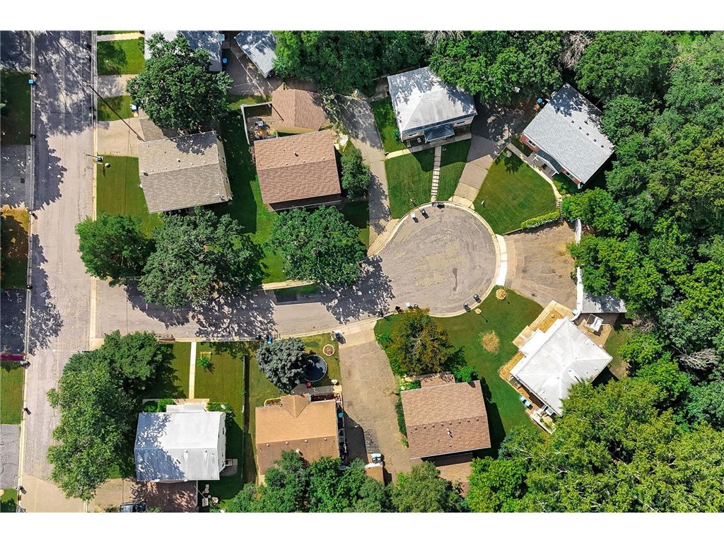 508 Shadyside Circle Hopkins MN 55343 7006664 image16