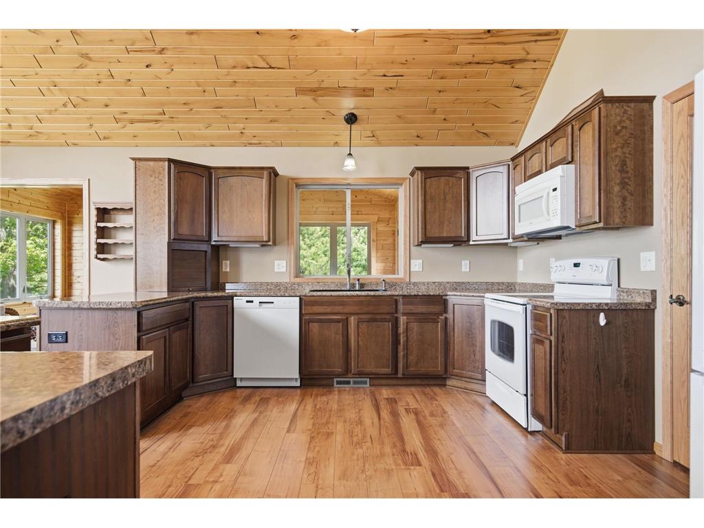 50876 Lakeview Drive Rush City MN 55069 - East Rush 7078774 image15