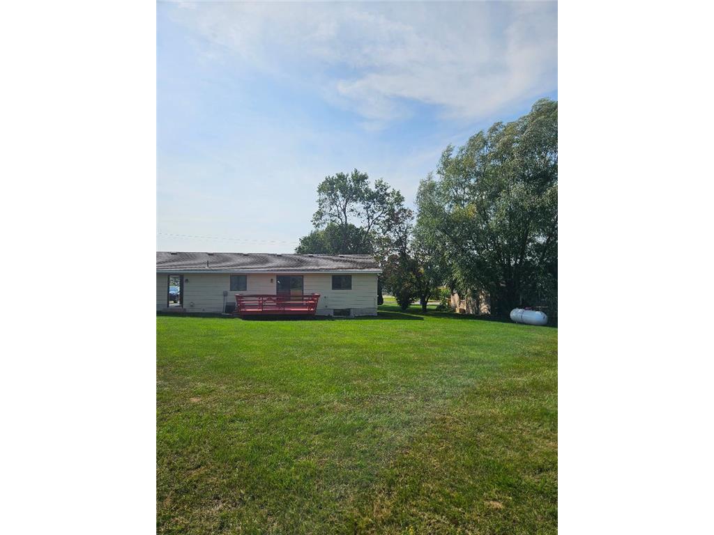 509 1st Street Bellingham MN 56212 6787744 image37