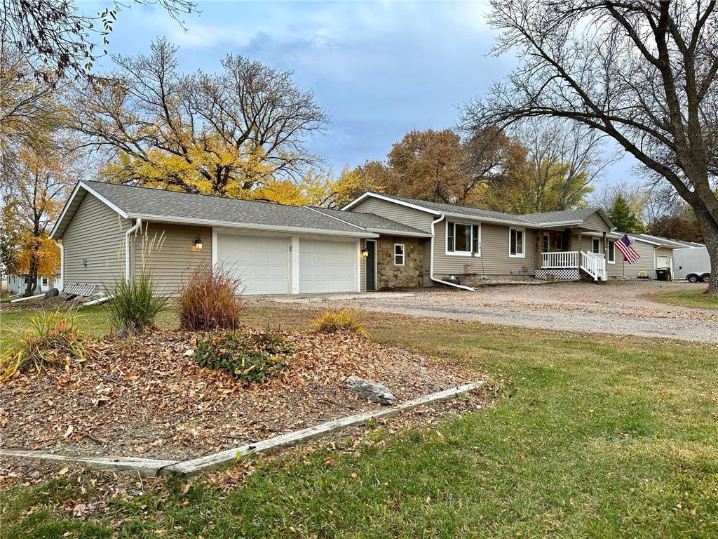 509 3rd Avenue E Raymond MN 56282 6454268 image1