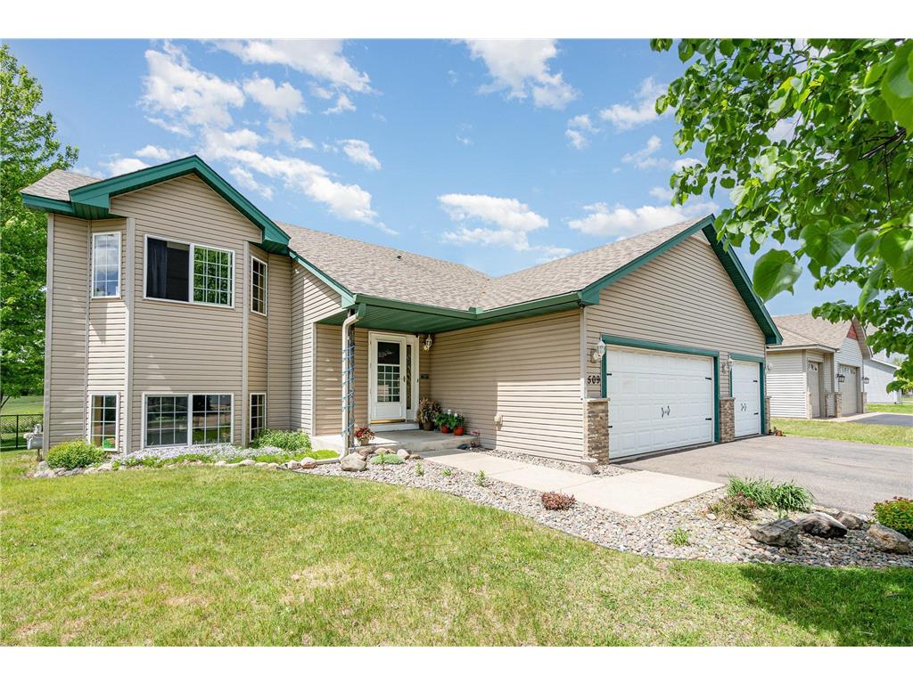 509 8th Avenue SE Isanti MN 55040 6724697 image1