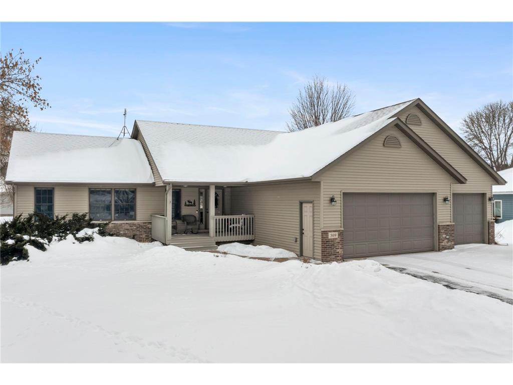 509 9th Street SW Braham MN 55006 7007636 image2