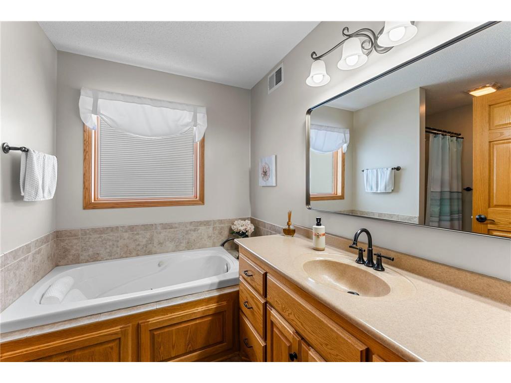 509 9th Street SW Braham MN 55006 7007636 image22