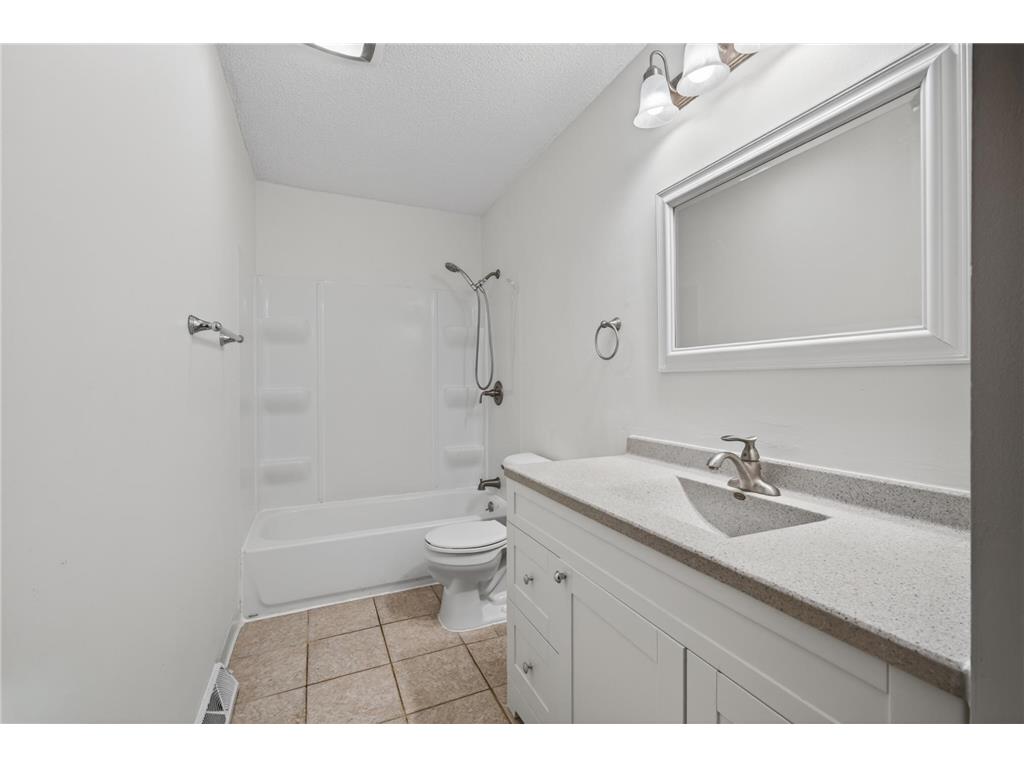 509 Arlington Avenue E Saint Paul MN 55130 7081857 image13