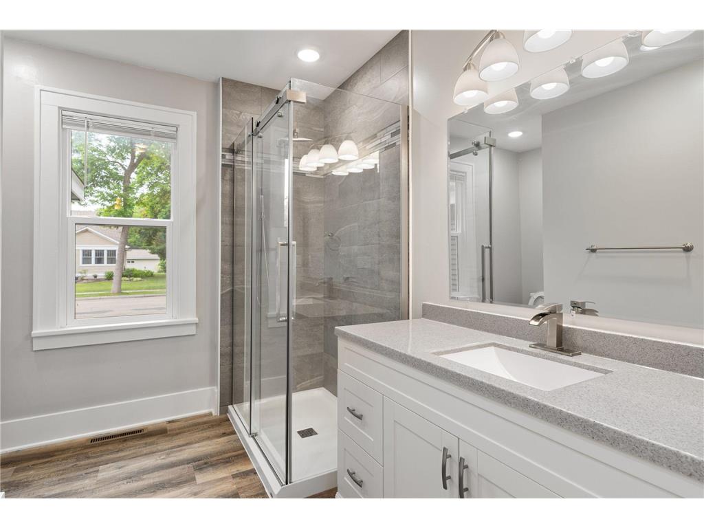 509 E Academy Street Owatonna MN 55060 7087976 image24