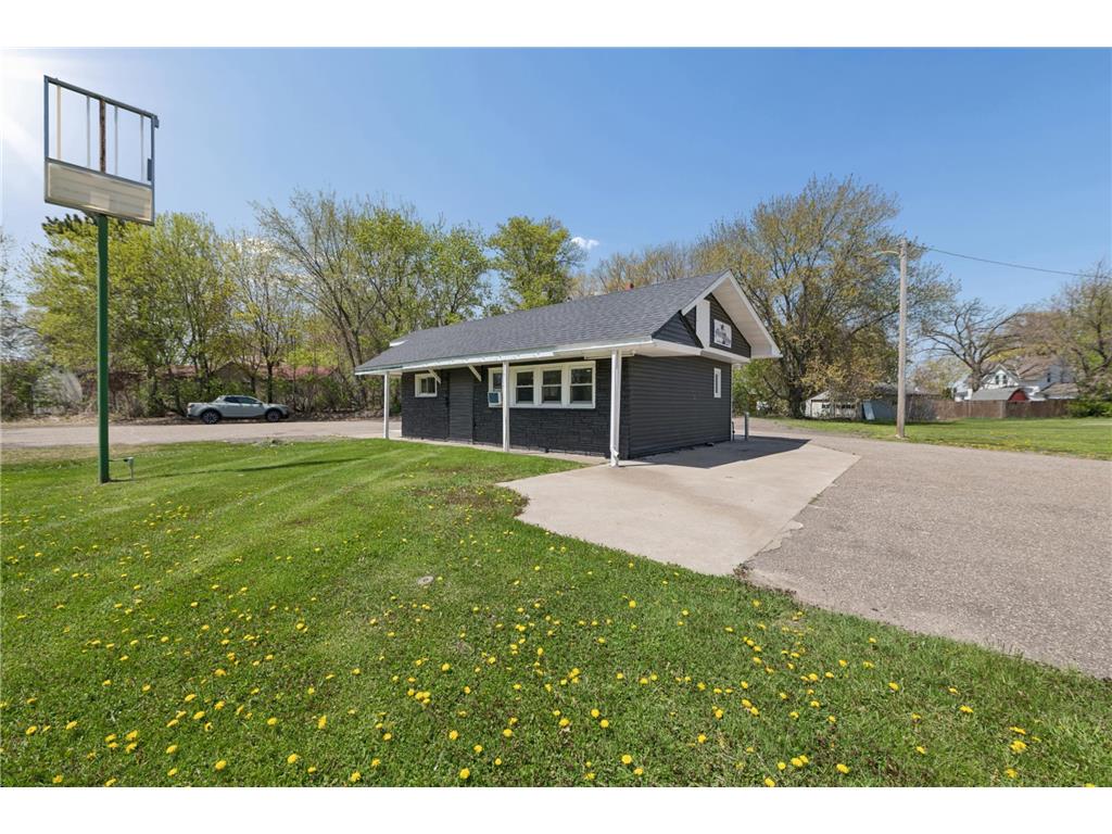 509 Main Street N Cambridge MN 55008 7021231 image3