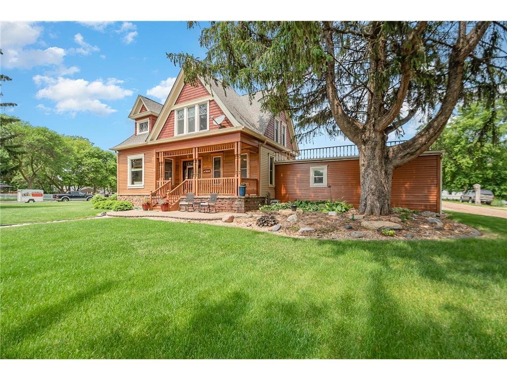 509 Main Street W, New Prague, MN 56071 MLS 6177323 Edina Realty
