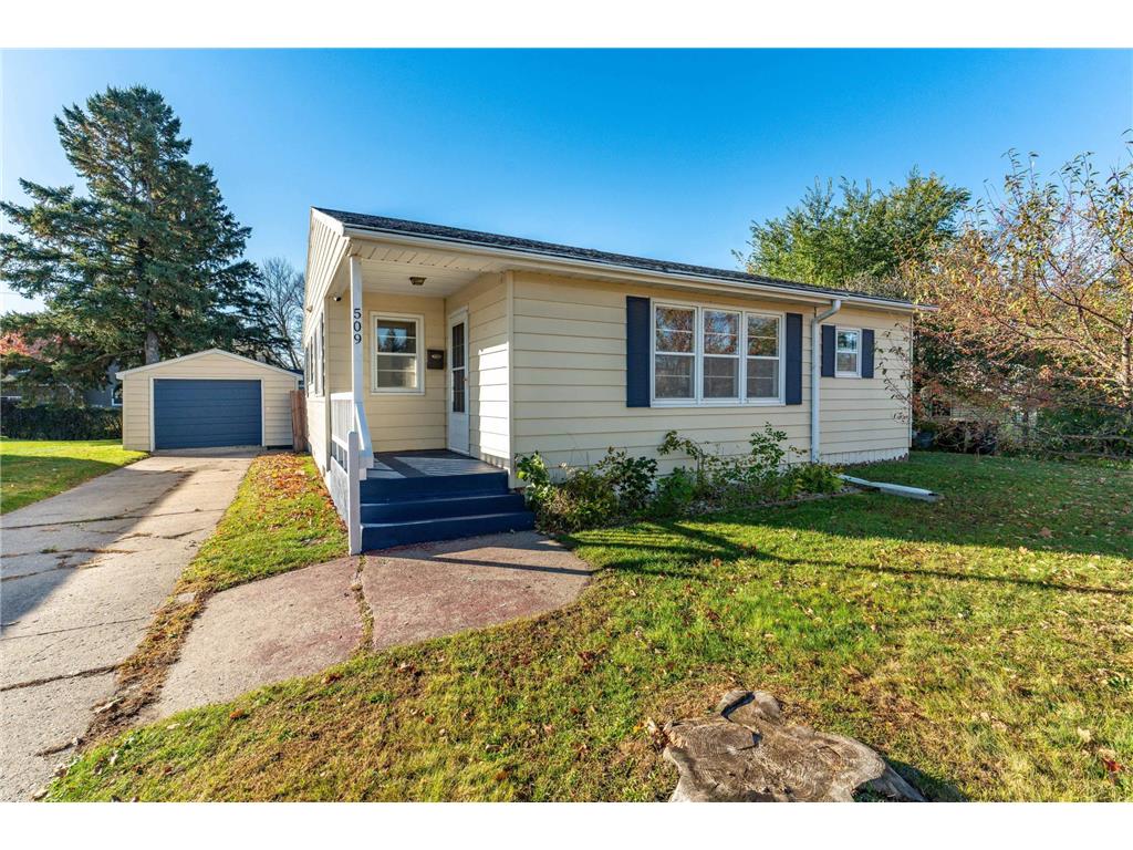 509 W Douglas Avenue Fergus Falls MN 56537 6809094 image1