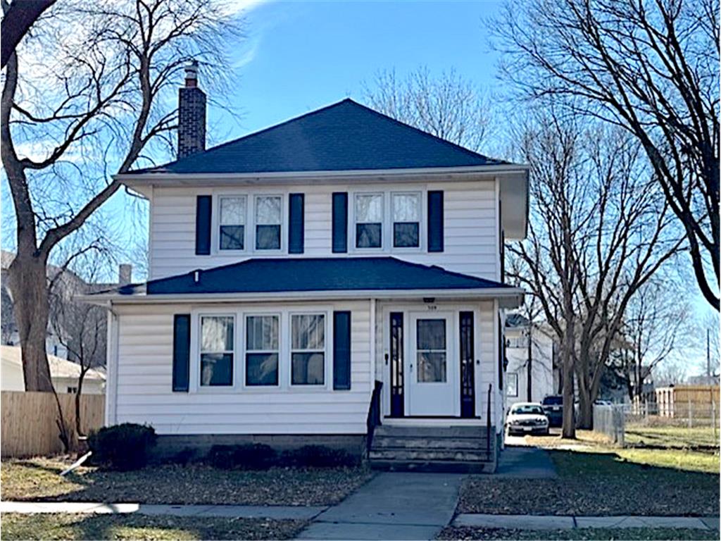 509 W Redwood Street Marshall MN 56258 6485715 image1