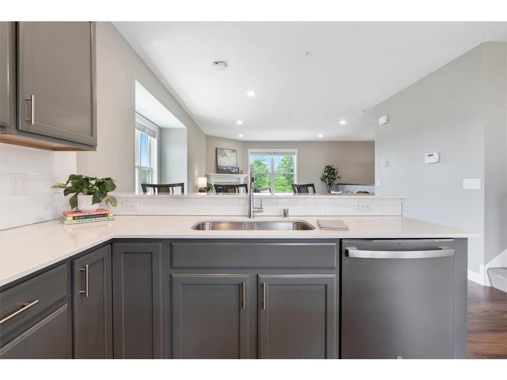 5098 93rd Lane N Brooklyn Park MN 55443 7088047 image11