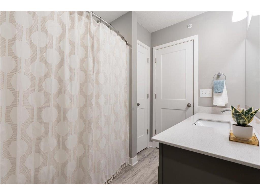 5098 93rd Lane N Brooklyn Park MN 55443 7088047 image37