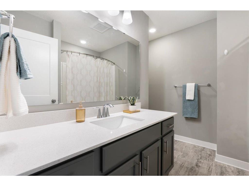 5098 93rd Lane N Brooklyn Park MN 55443 7088047 image38