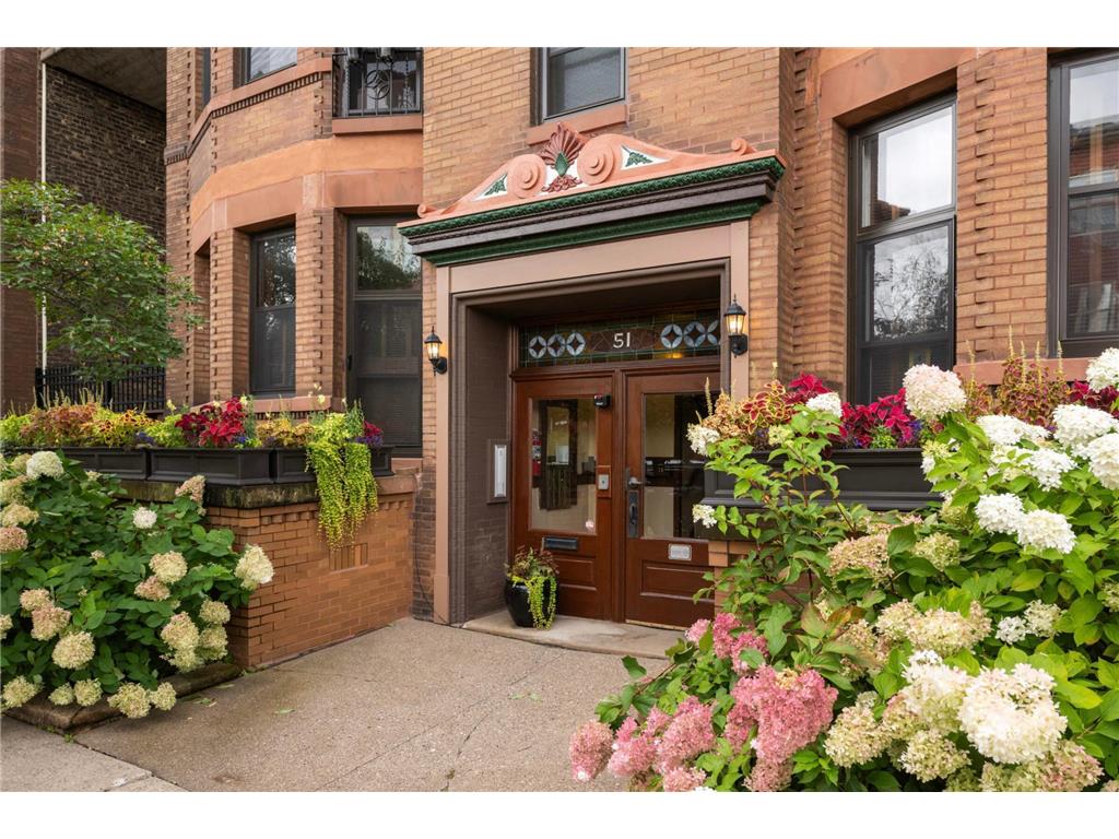 51 Avon Street S #24 Saint Paul MN 55105 6784951 image1