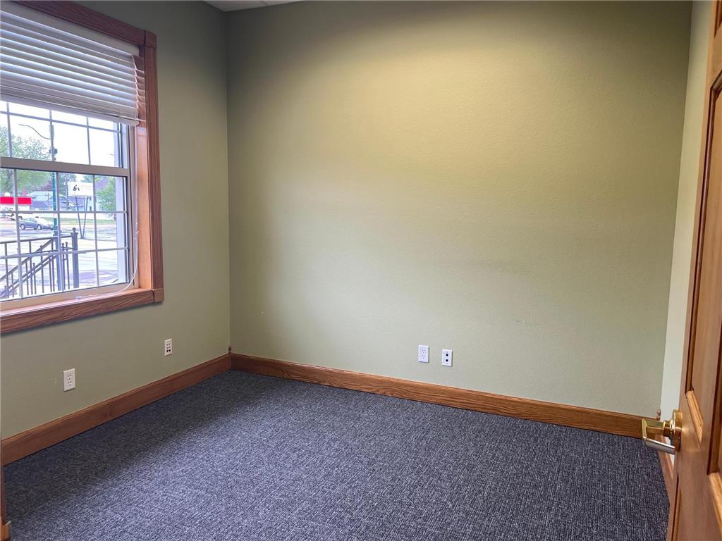 51 Downtown Plaza Fairmont MN 56031 6722914 image24