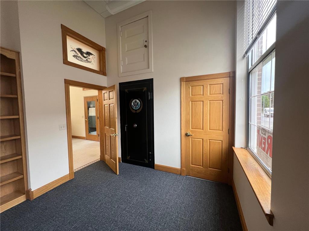 51 Downtown Plaza Fairmont MN 56031 6722914 image5