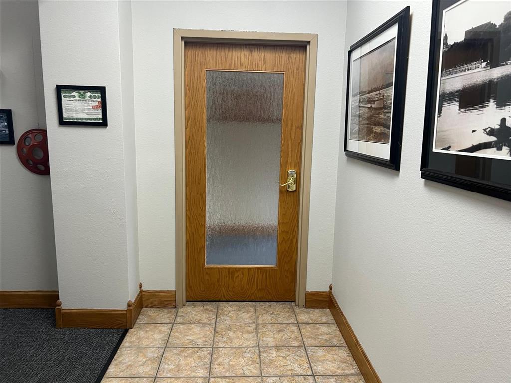 51 Downtown Plaza Fairmont MN 56031 6722914 image6