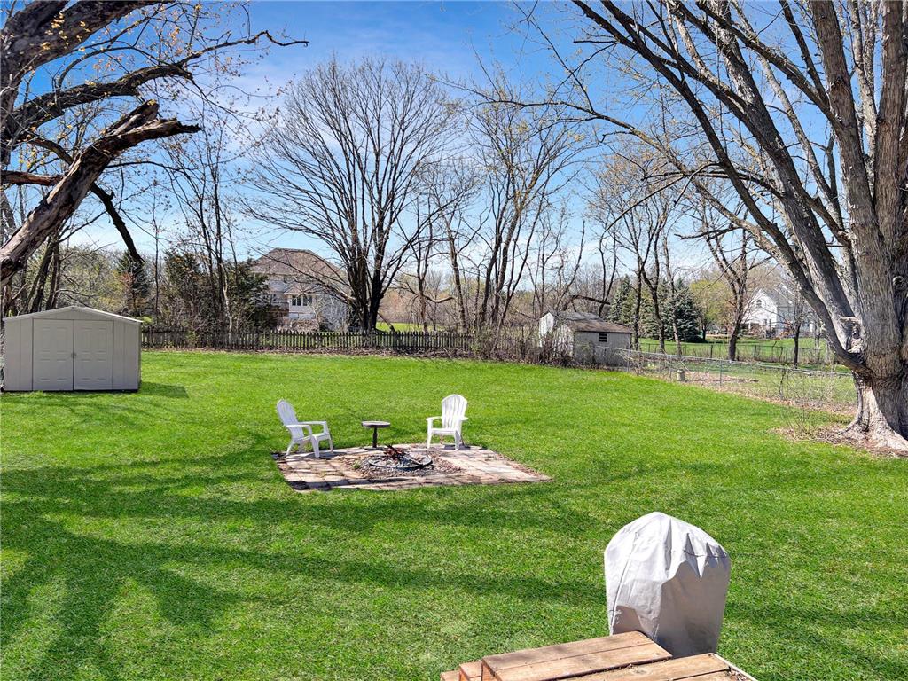 51 Hackberry Hill, Orono, MN, 55356 MLS 6525789 Edina Realty