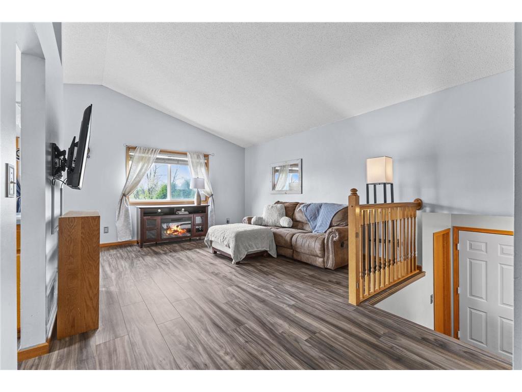 510 1st Street N Montrose MN 55363 7069380 image4