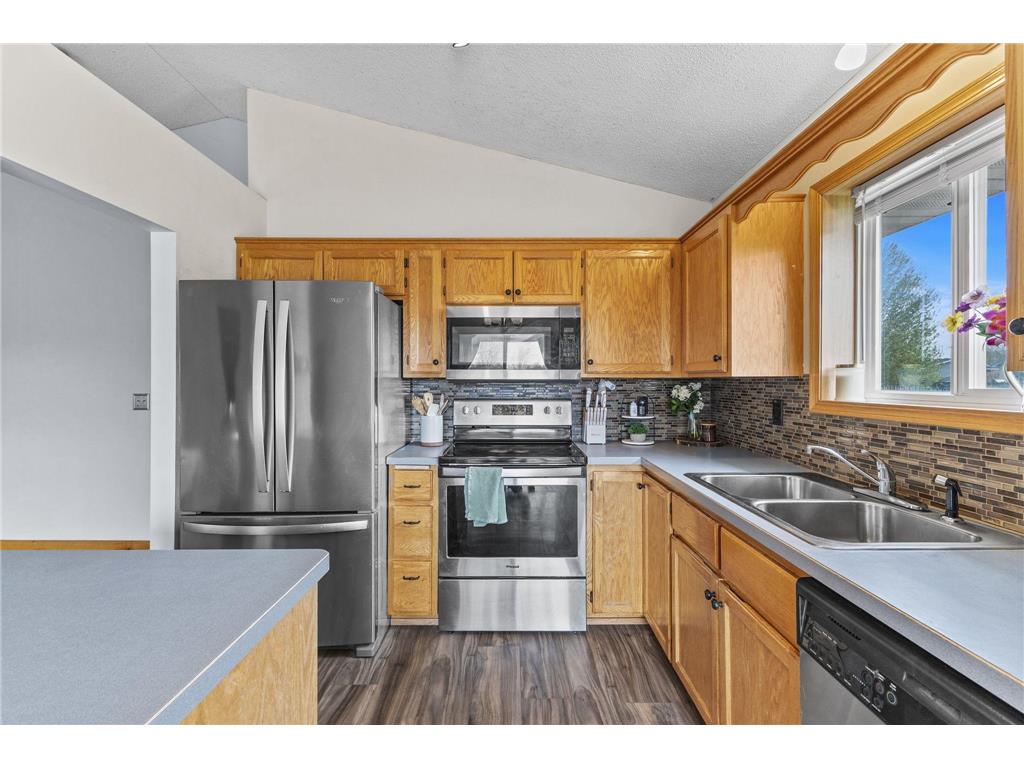 510 1st Street N Montrose MN 55363 7069380 image9