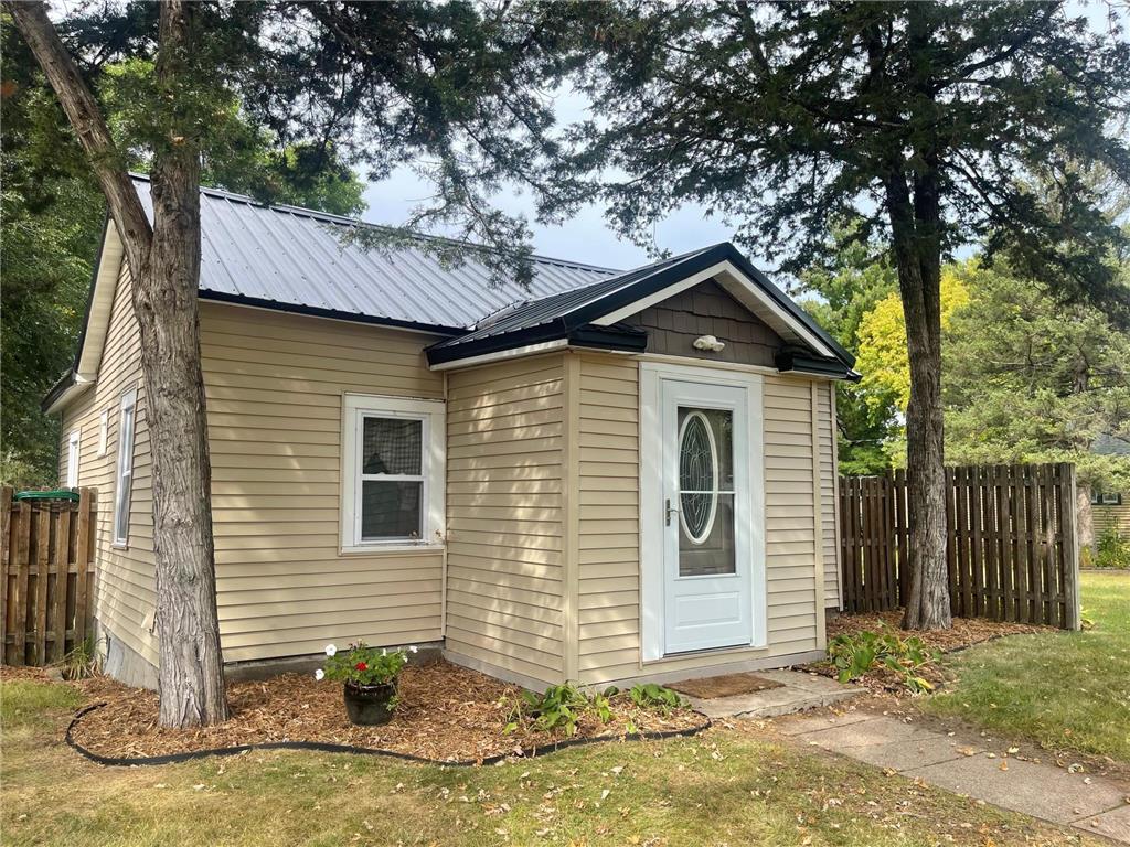 510 4th Street SE, Little Falls, MN 56345 MLS 6262788 Edina Realty