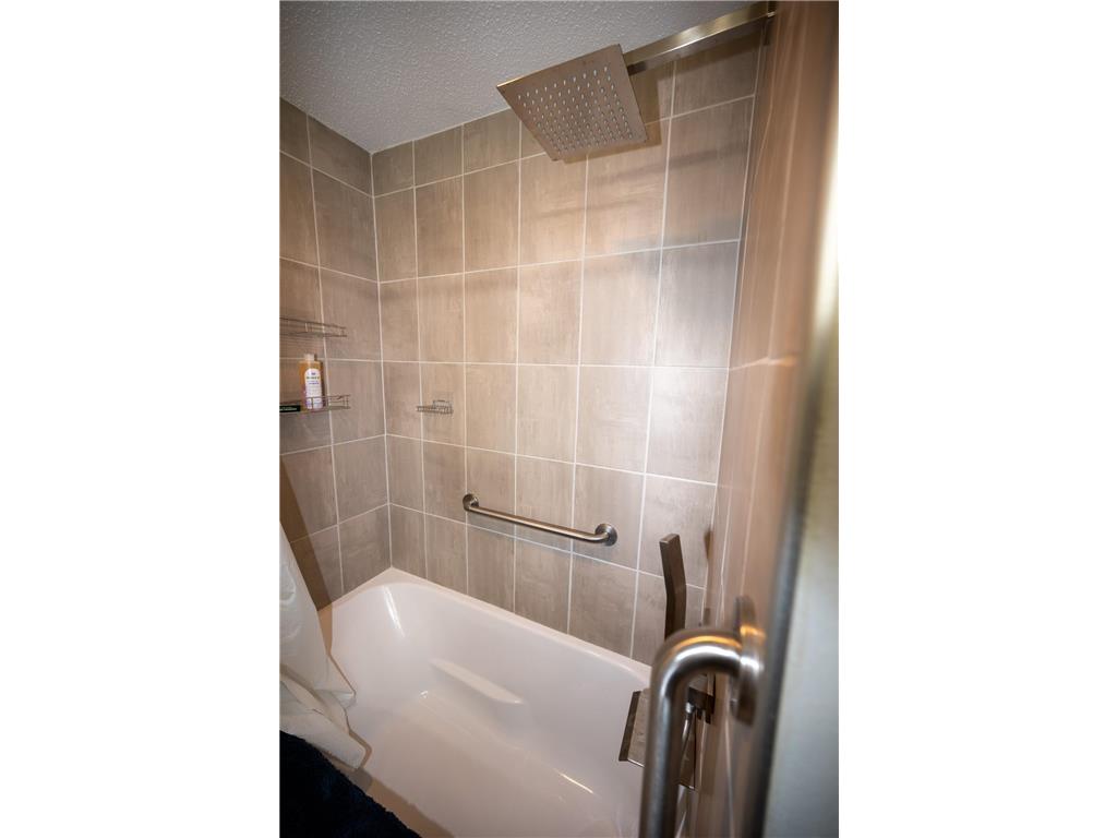 510 512 514 4th Street NE Staples MN 56479 6685914 image24