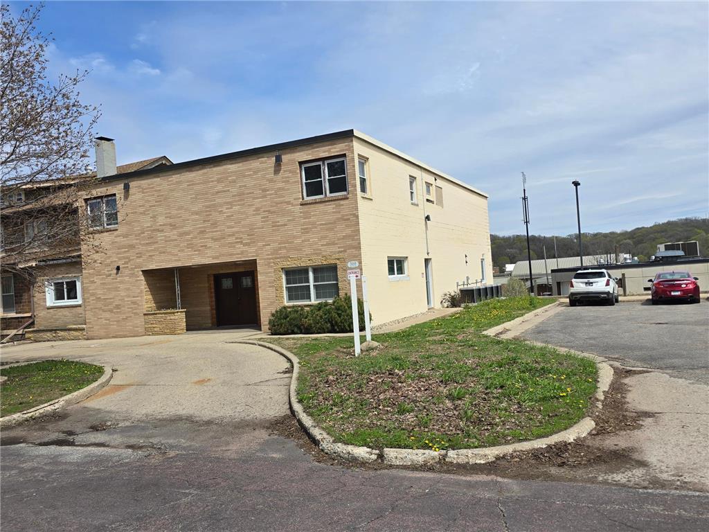 510 5th Street Jackson MN 56143 7062999 image3