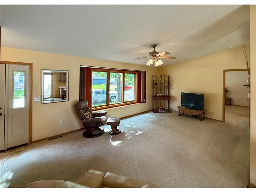 510 Ash Avenue Bird Island MN 55310 7032875 image14