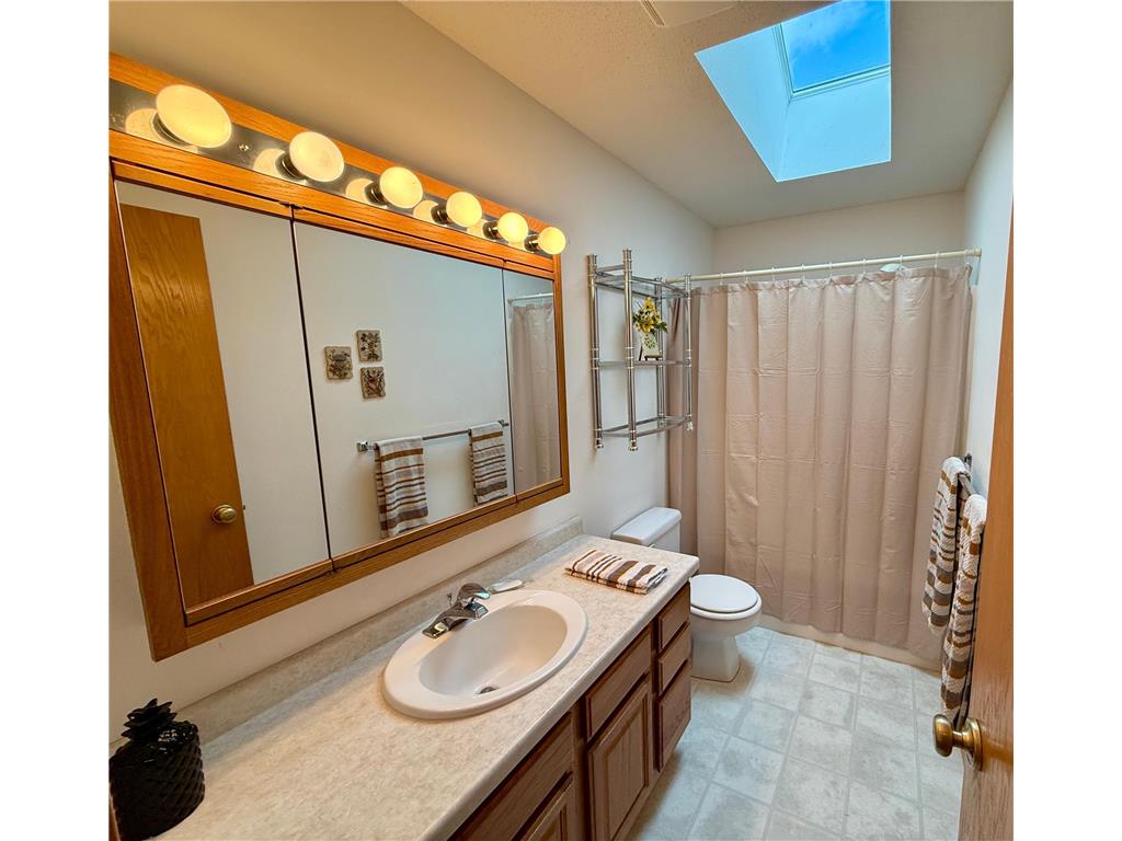 510 Ash Avenue Bird Island MN 55310 7032875 image4