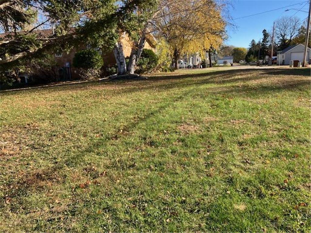 510 Birch Avenue N New Richland MN 56072 6813004 image4