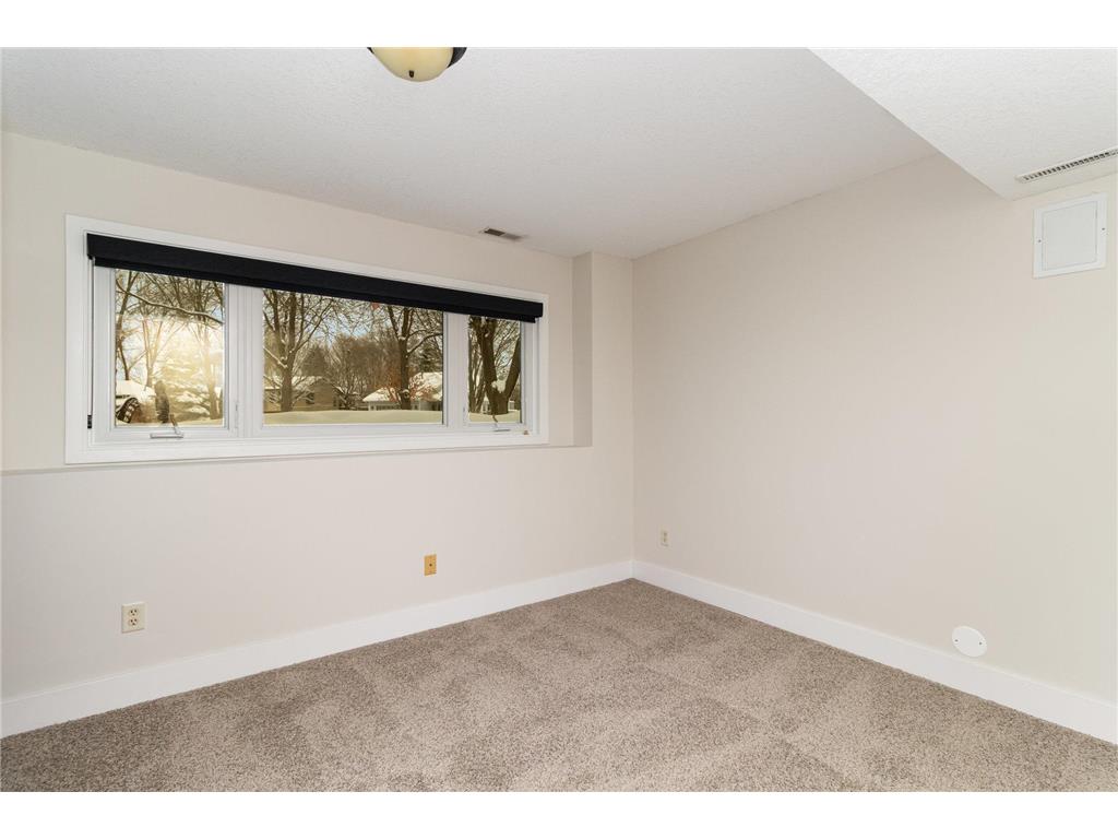 510 Elaine Avenue Shoreview MN 55126 - Evergreen Ponds 7005290 image12