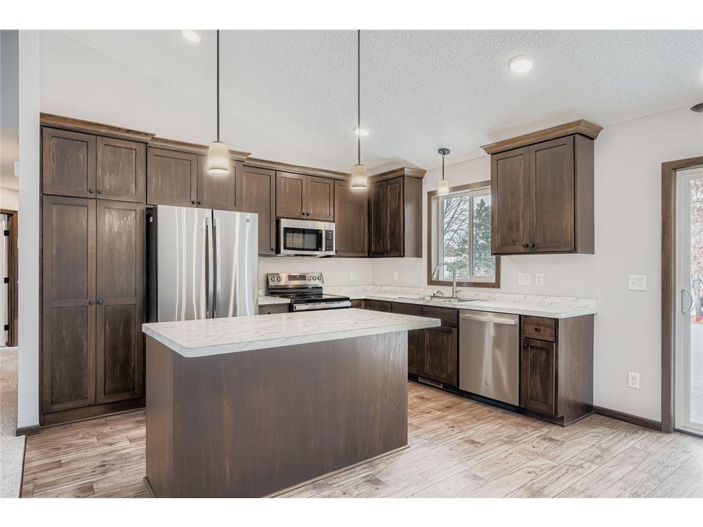 510 Lois Lane Lino Lakes MN 55014 6825464 image10