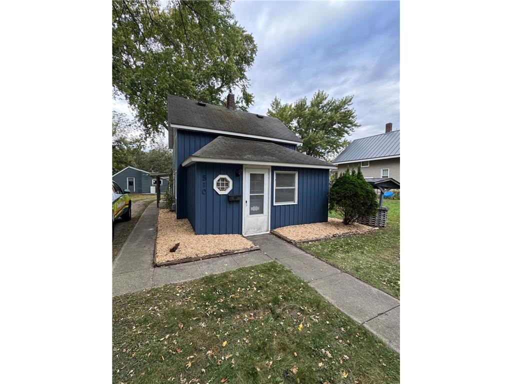 510 Monroe Street SE Hutchinson MN 55350 7038026 image1