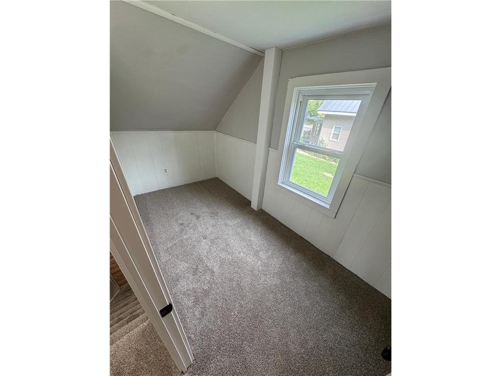 510 Monroe Street SE Hutchinson MN 55350 7038026 image10