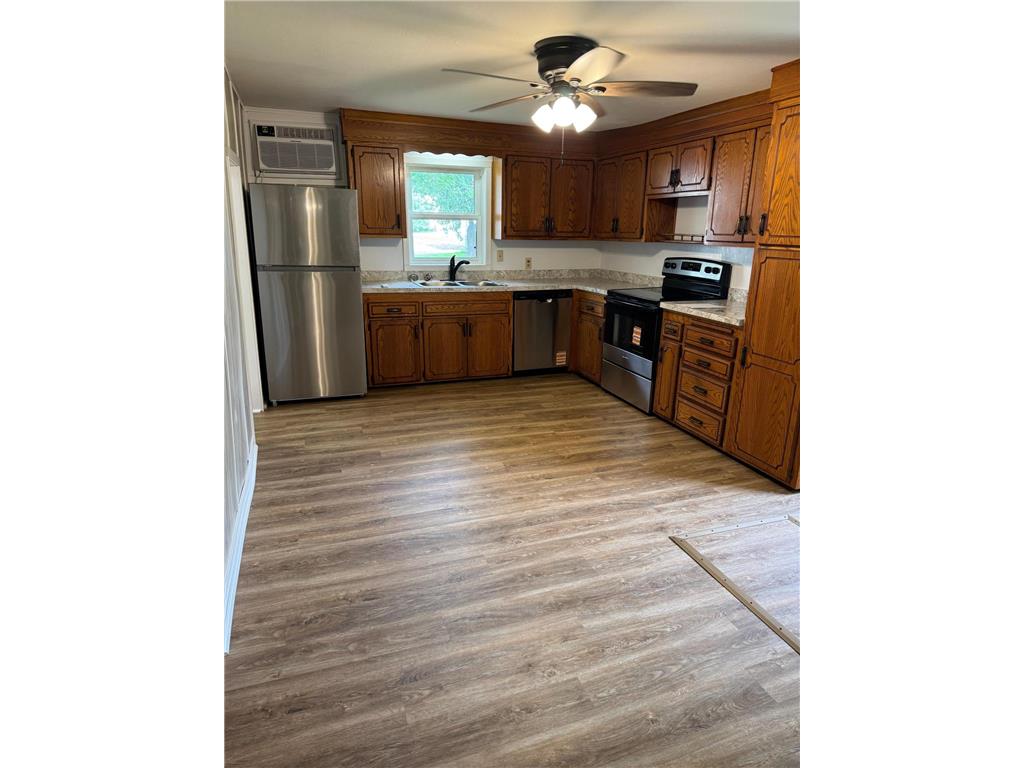 510 Monroe Street SE Hutchinson MN 55350 7038026 image7