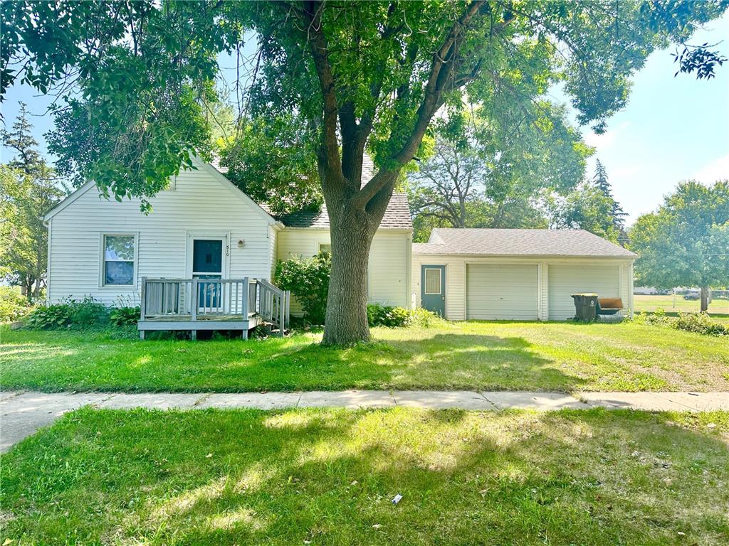 510 N Elm Street Bricelyn MN 56014 6423413 image1