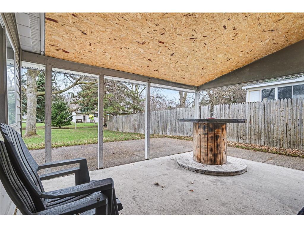 510 N Montgomery Avenue Le Center MN 56057 7049696 image20