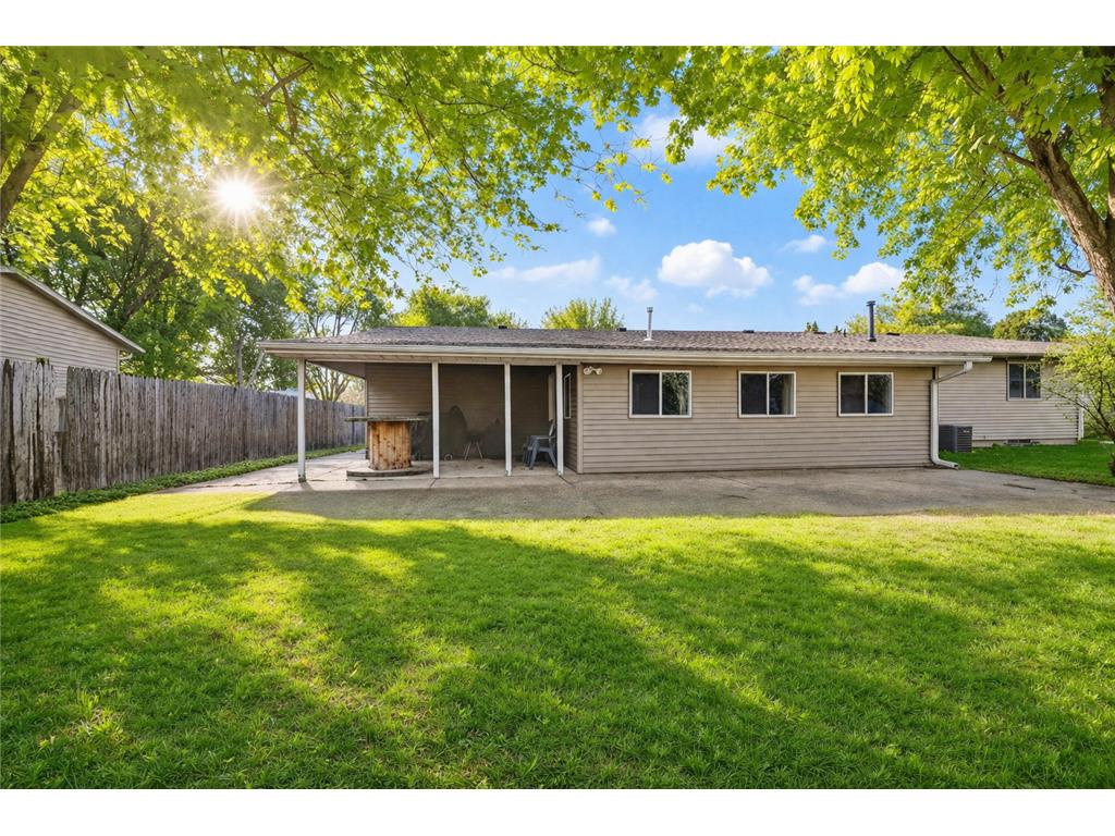 510 N Montgomery Avenue Le Center MN 56057 7049696 image25