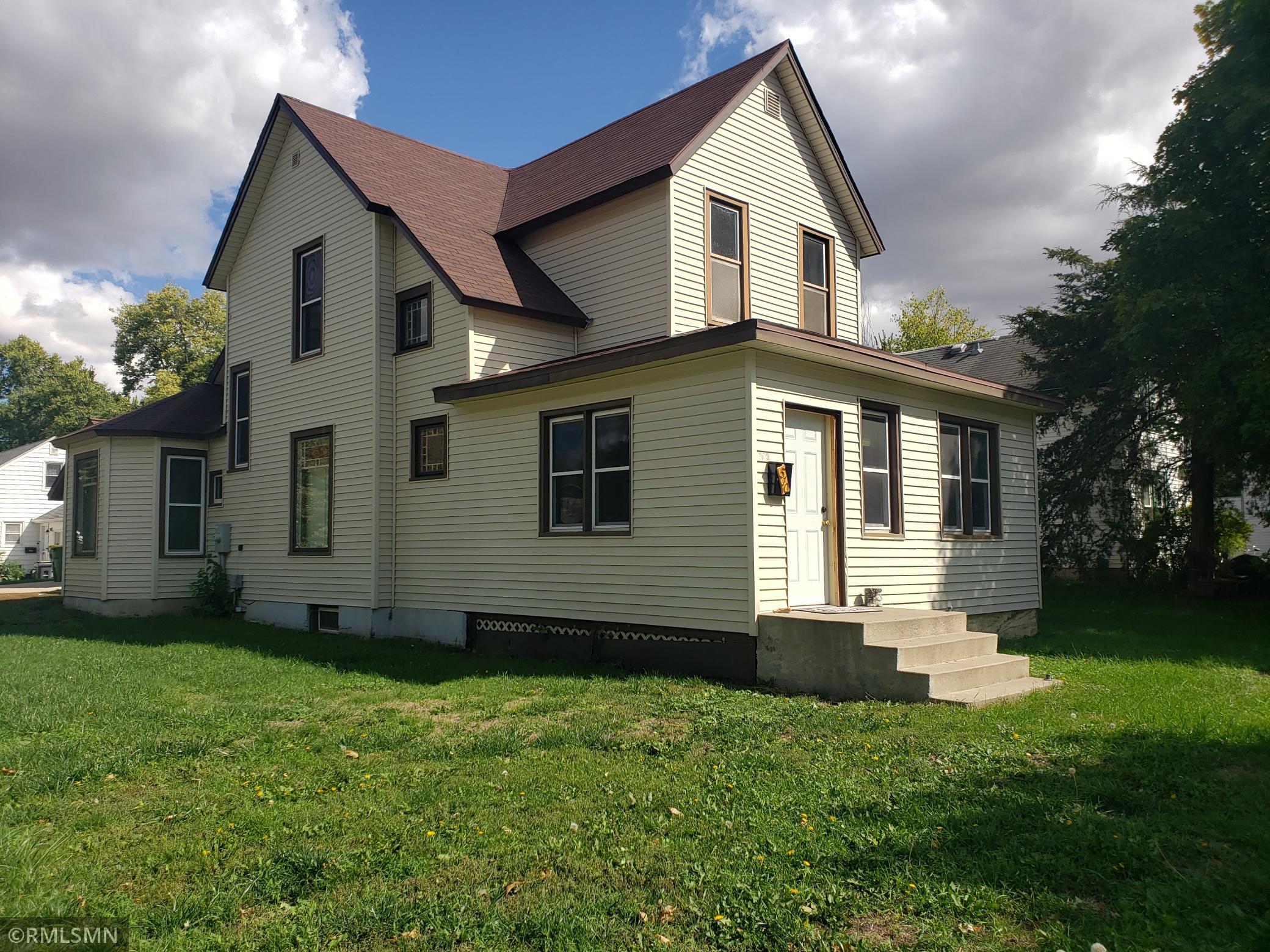 510 W Lyon Street, Marshall, MN, 56258 MLS 6023518 Edina Realty