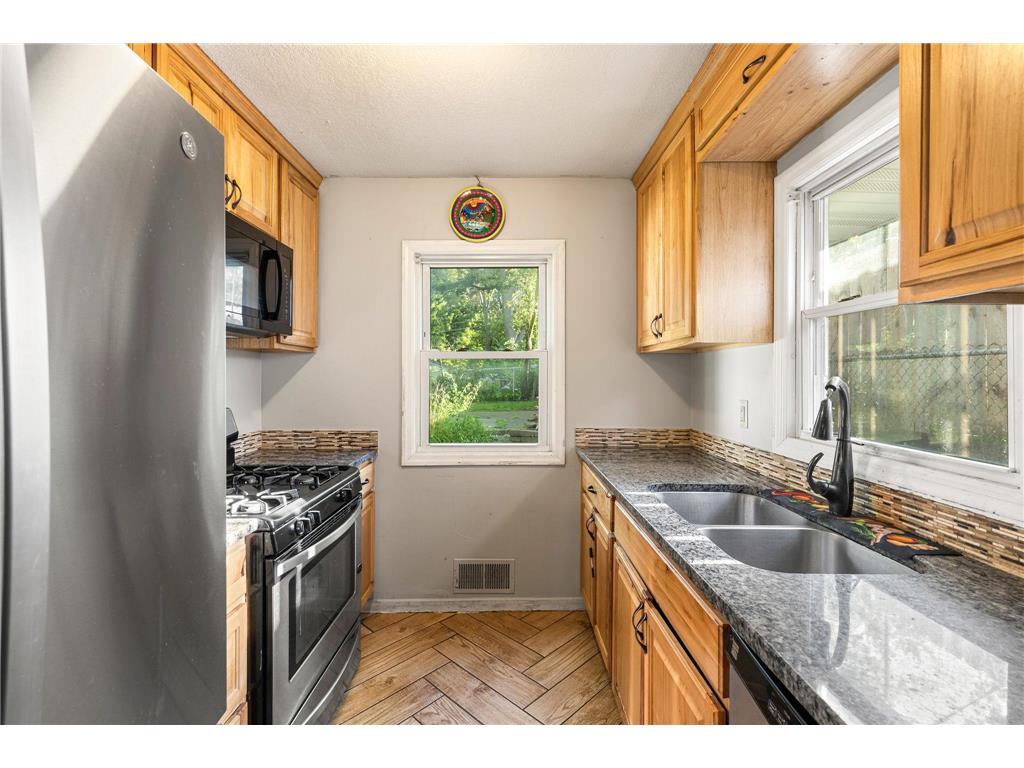 510 Wyoming Street E Saint Paul MN 55107 7025465 image12