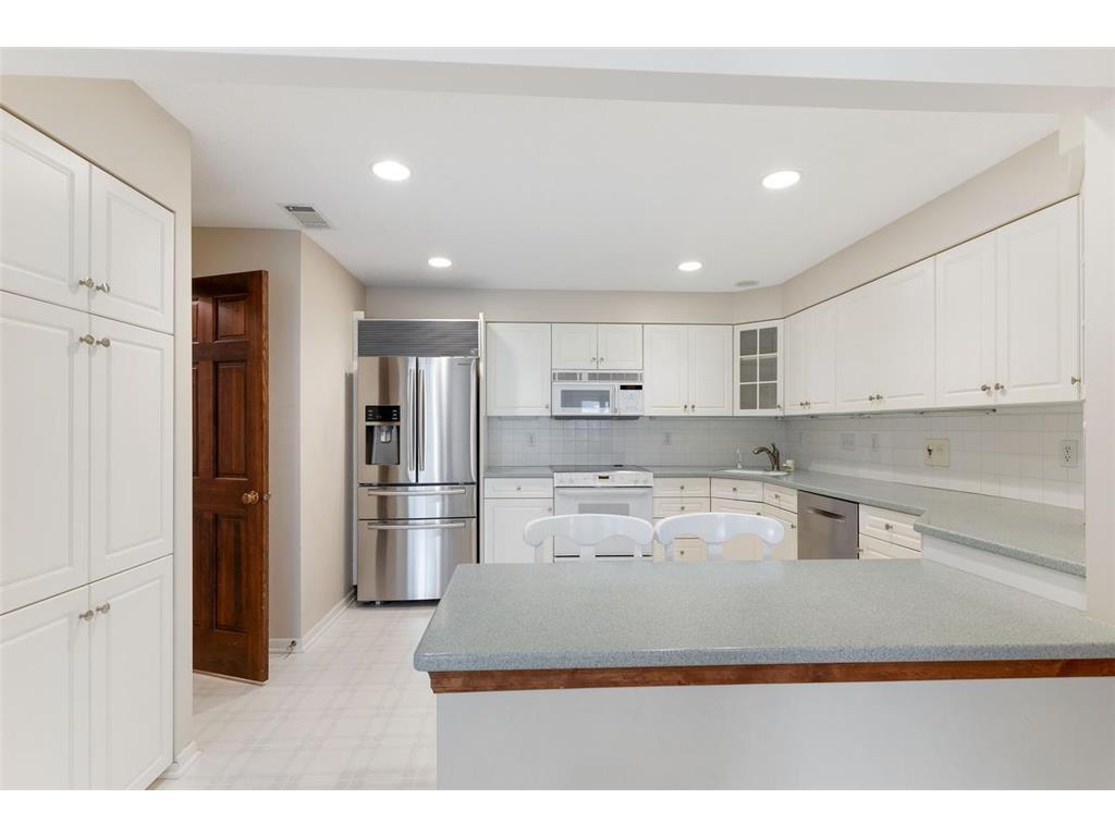 5100 S France Avenue S #305 Edina MN 55410 7033084 image13