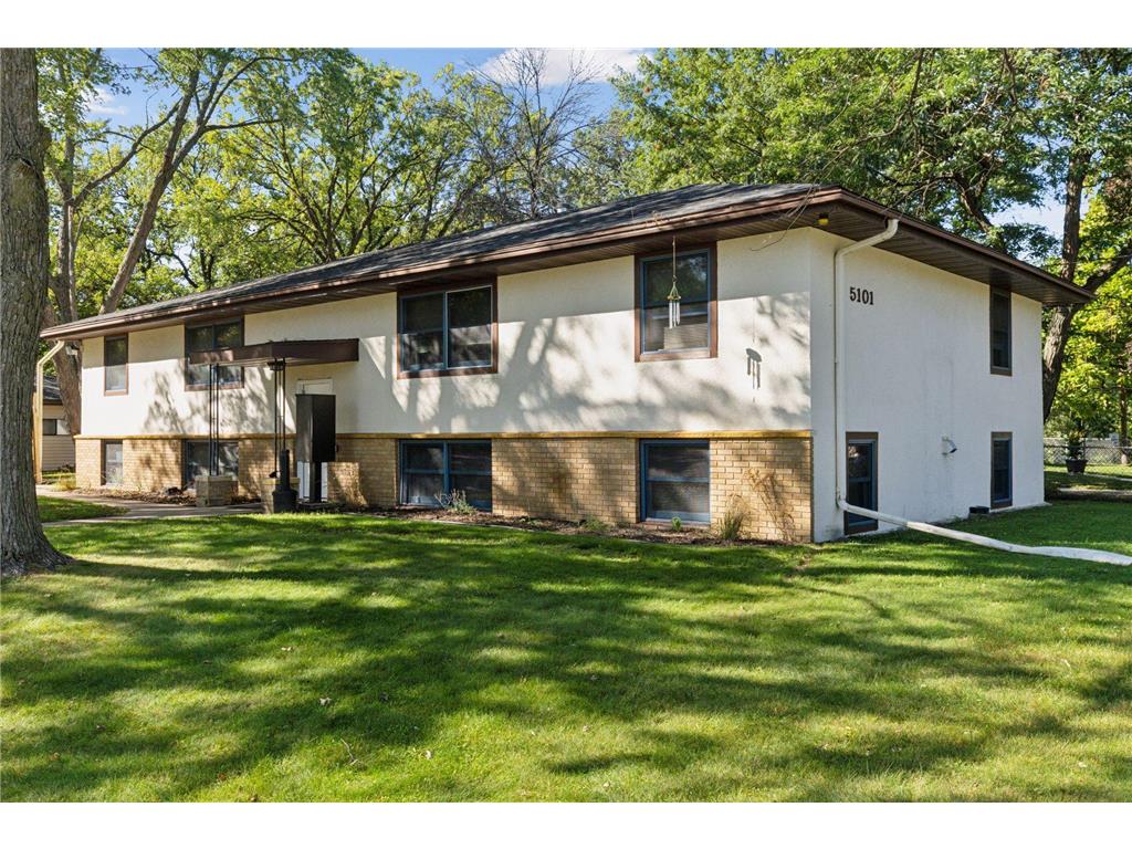 5101 56th Avenue N Crystal MN 55429 7028972 image2