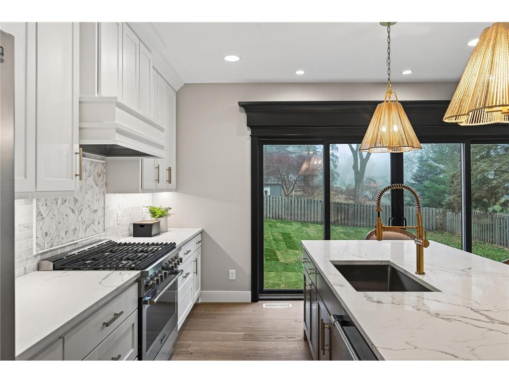5101 Colonial Drive Golden Valley MN 55422 7037566 image16
