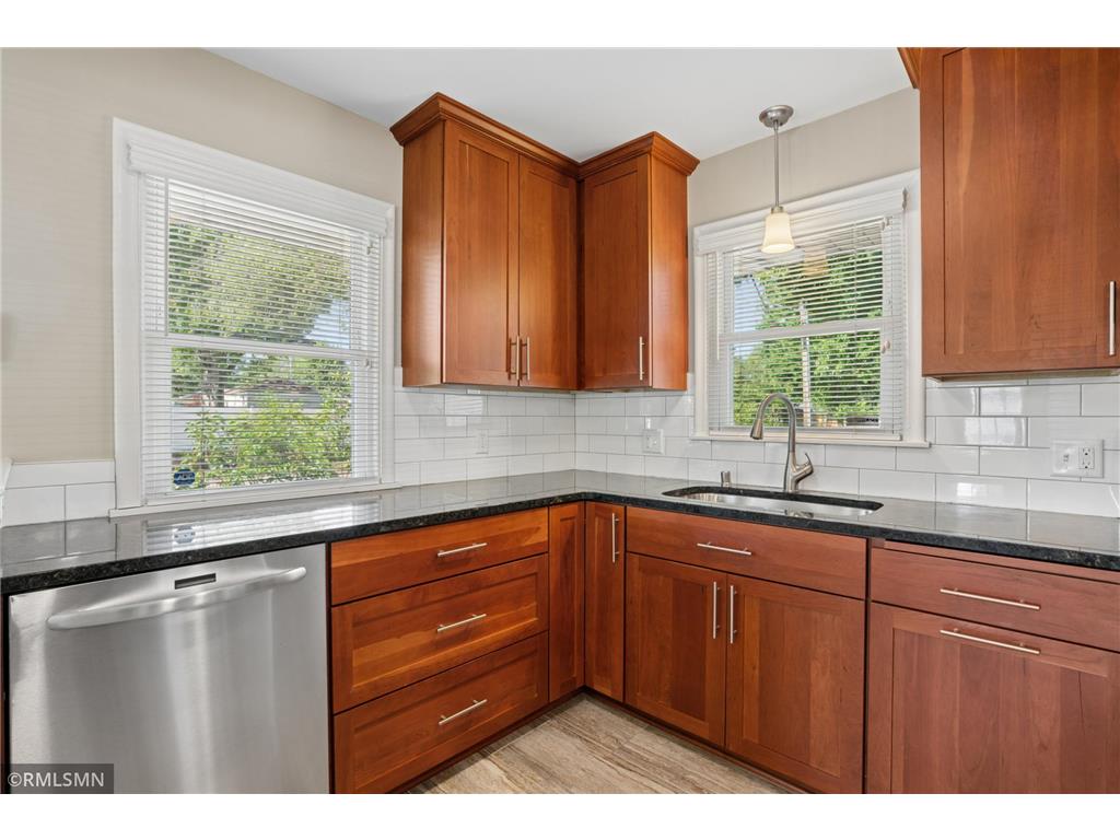 5101 Sheridan Avenue N Minneapolis MN 55430 7082714 image10