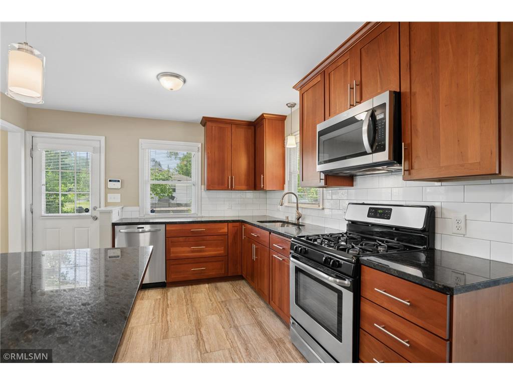 5101 Sheridan Avenue N Minneapolis MN 55430 7082714 image12