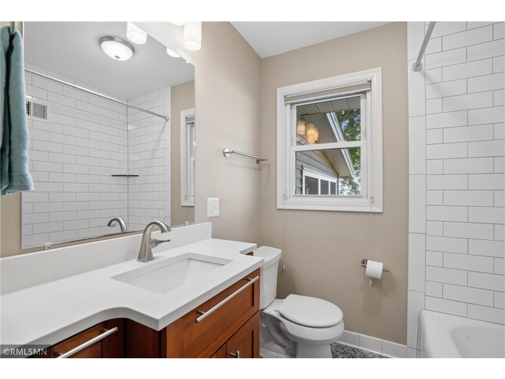 5101 Sheridan Avenue N Minneapolis MN 55430 7082714 image15