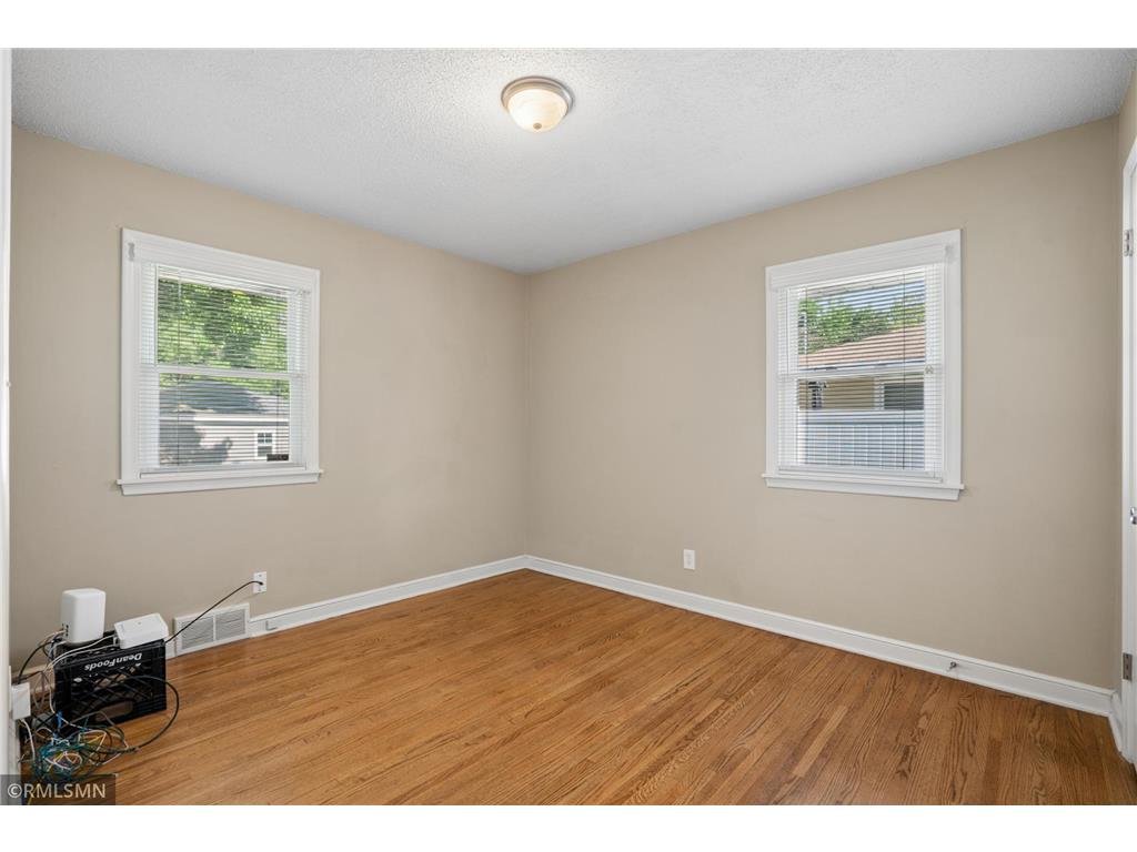 5101 Sheridan Avenue N Minneapolis MN 55430 7082714 image17