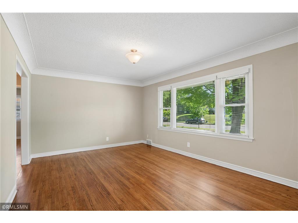 5101 Sheridan Avenue N Minneapolis MN 55430 7082714 image5
